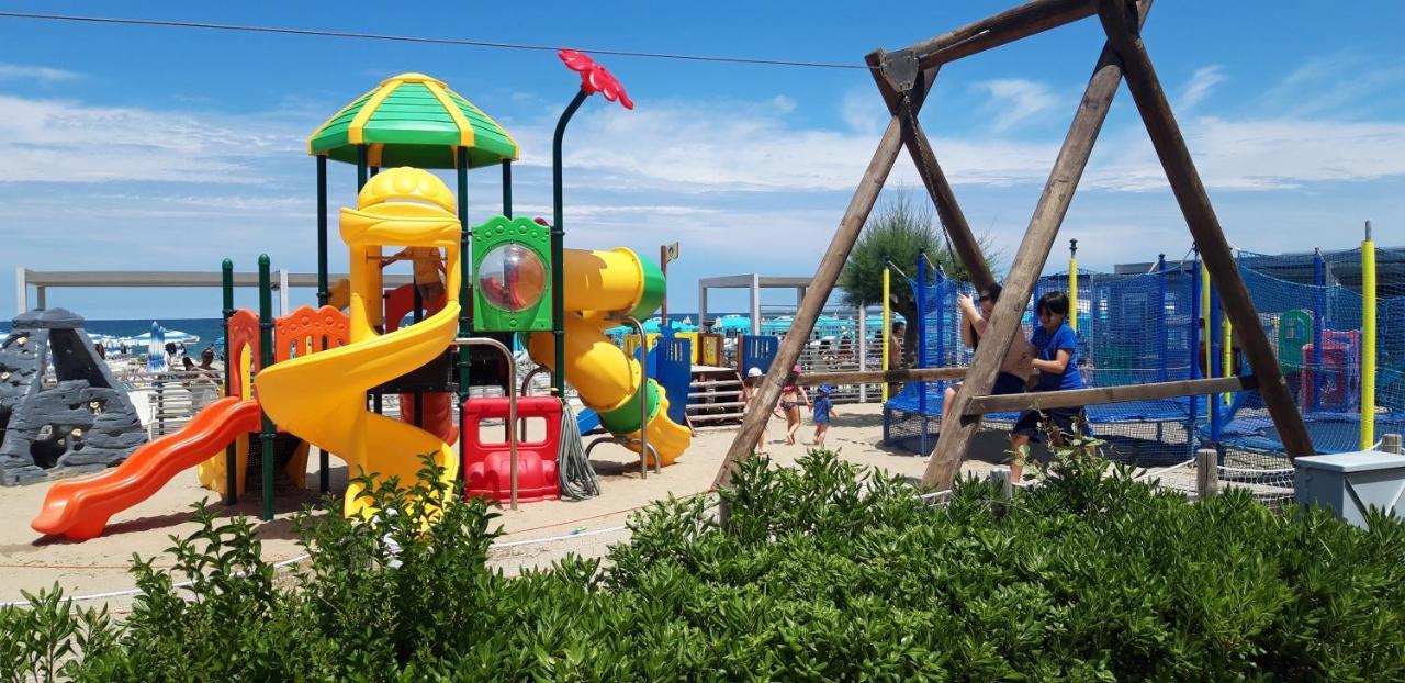 Hotel Italy Misano Adriatico Εξωτερικό φωτογραφία
