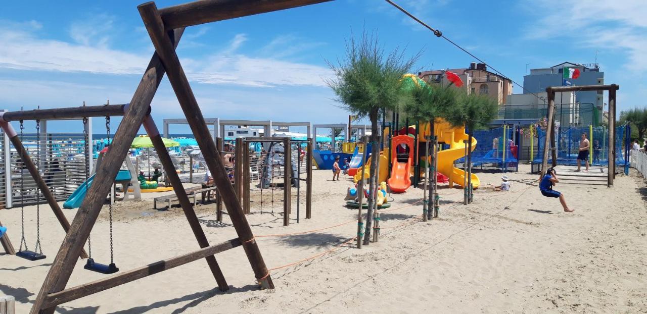 Hotel Italy Misano Adriatico Εξωτερικό φωτογραφία