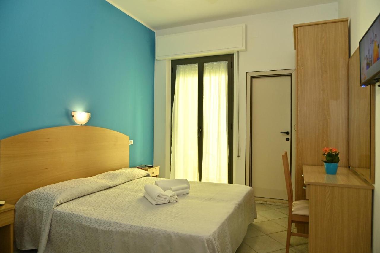 Hotel Italy Misano Adriatico Εξωτερικό φωτογραφία