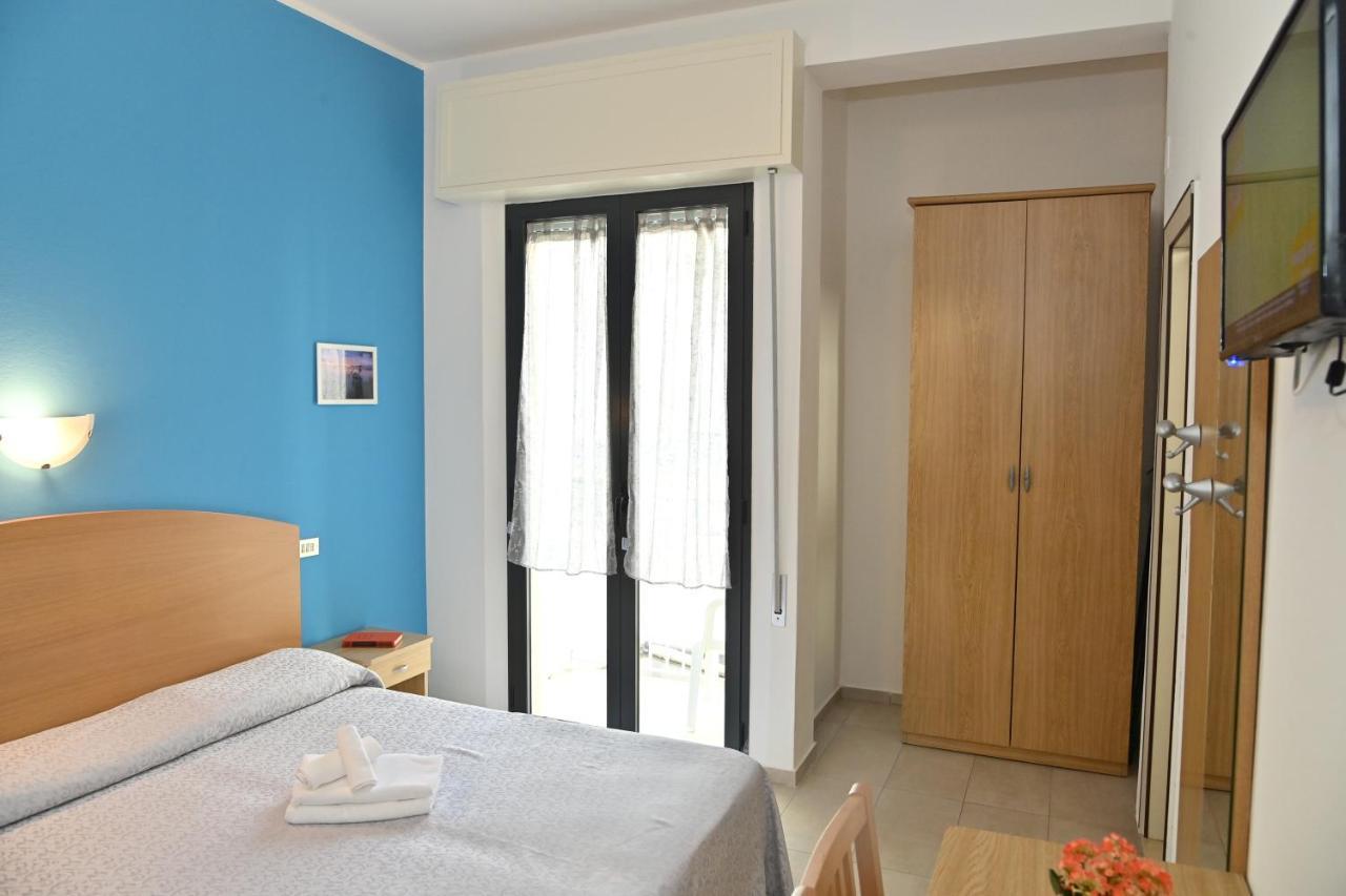 Hotel Italy Misano Adriatico Εξωτερικό φωτογραφία