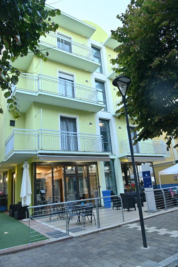 Hotel Italy Misano Adriatico Εξωτερικό φωτογραφία