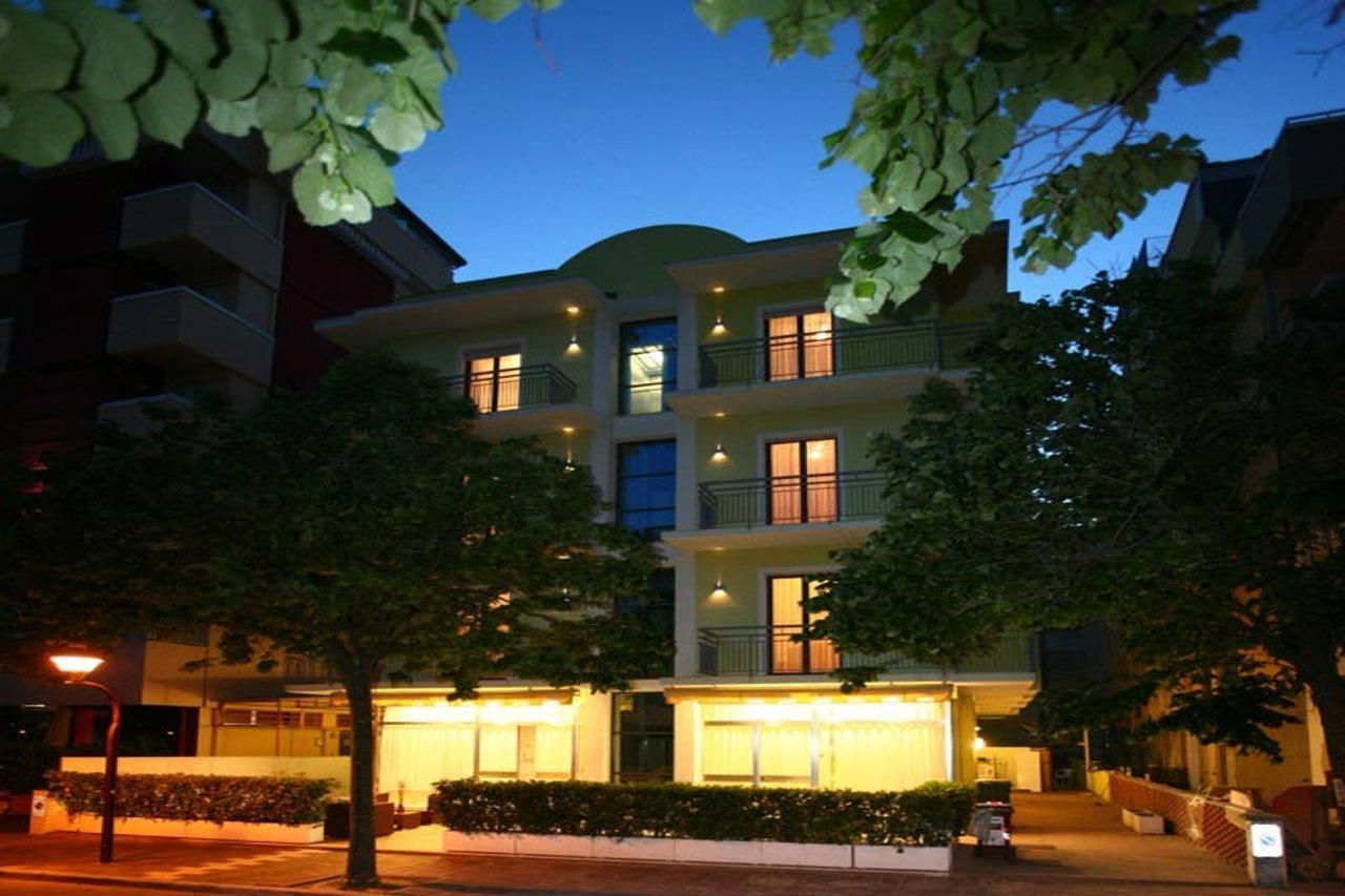 Hotel Italy Misano Adriatico Εξωτερικό φωτογραφία