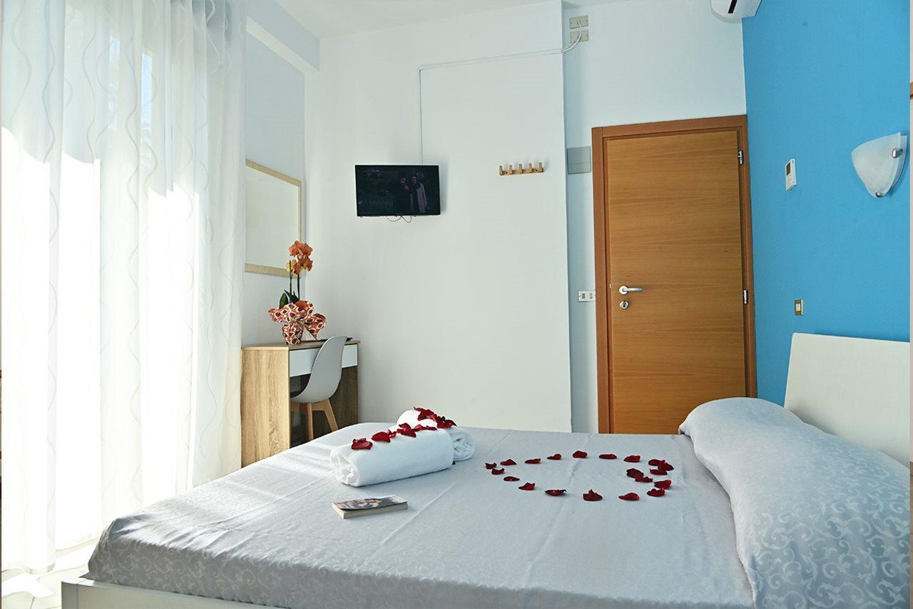 Hotel Italy Misano Adriatico Εξωτερικό φωτογραφία